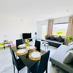 Penthouse Mit Sonnenterrasse - Zentral In * Wunstorf
