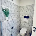 Apartment Penthouse Mit Sonnenterrasse - Zentral In *