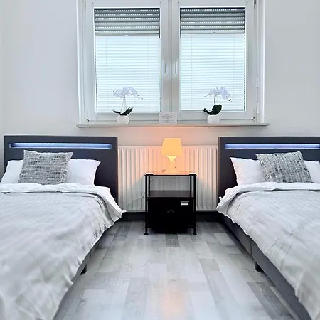 Penthouse Mit Sonnenterrasse - Zentral In Apartment Wunstorf