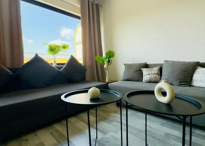 Διαμέρισμα Penthouse Mit Sonnenterrasse - Zentral In